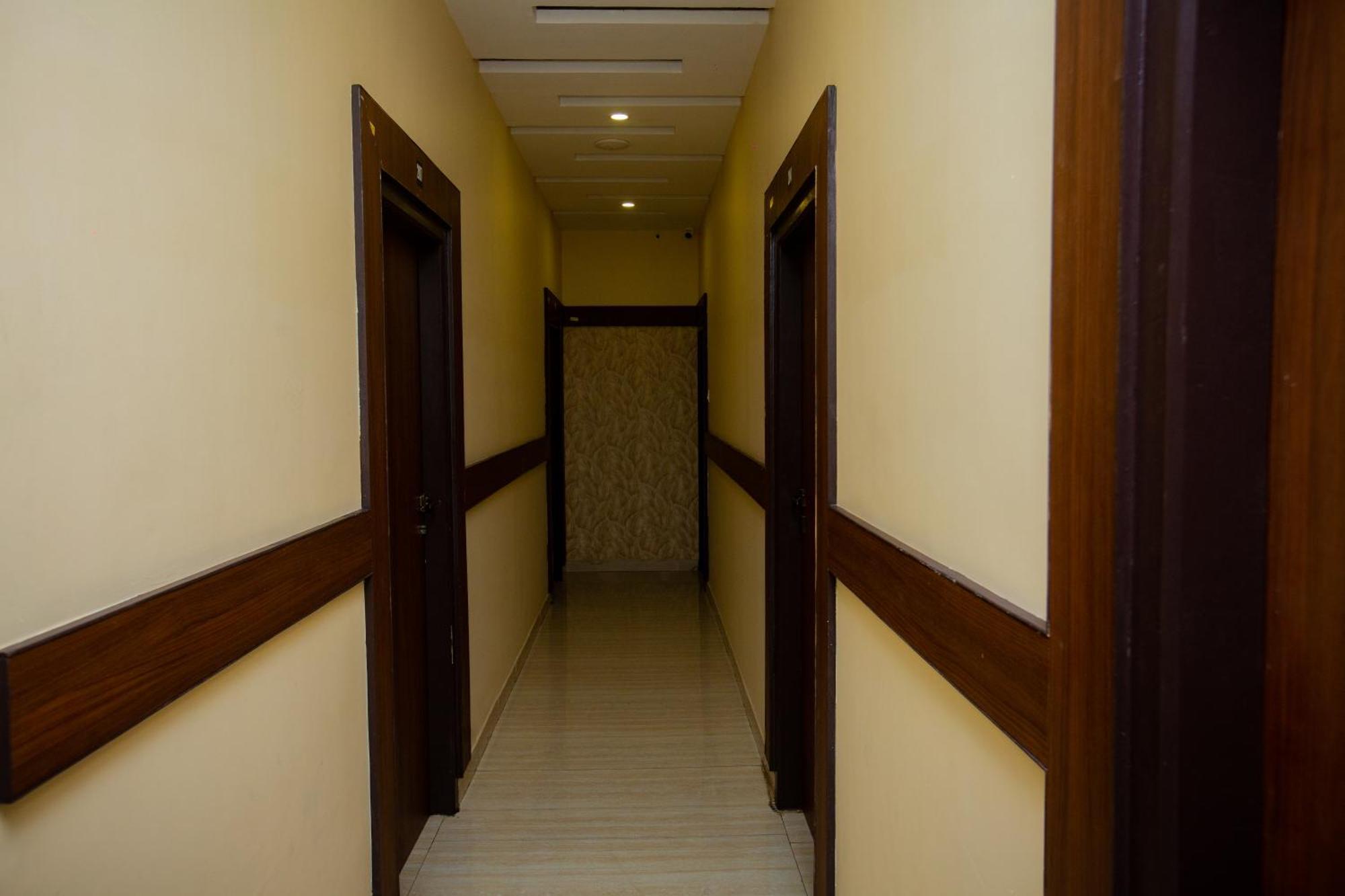 The Park Avenue Hotel - Business Class Hotel Near Central Railway Station Chennai Periyamet Kültér fotó