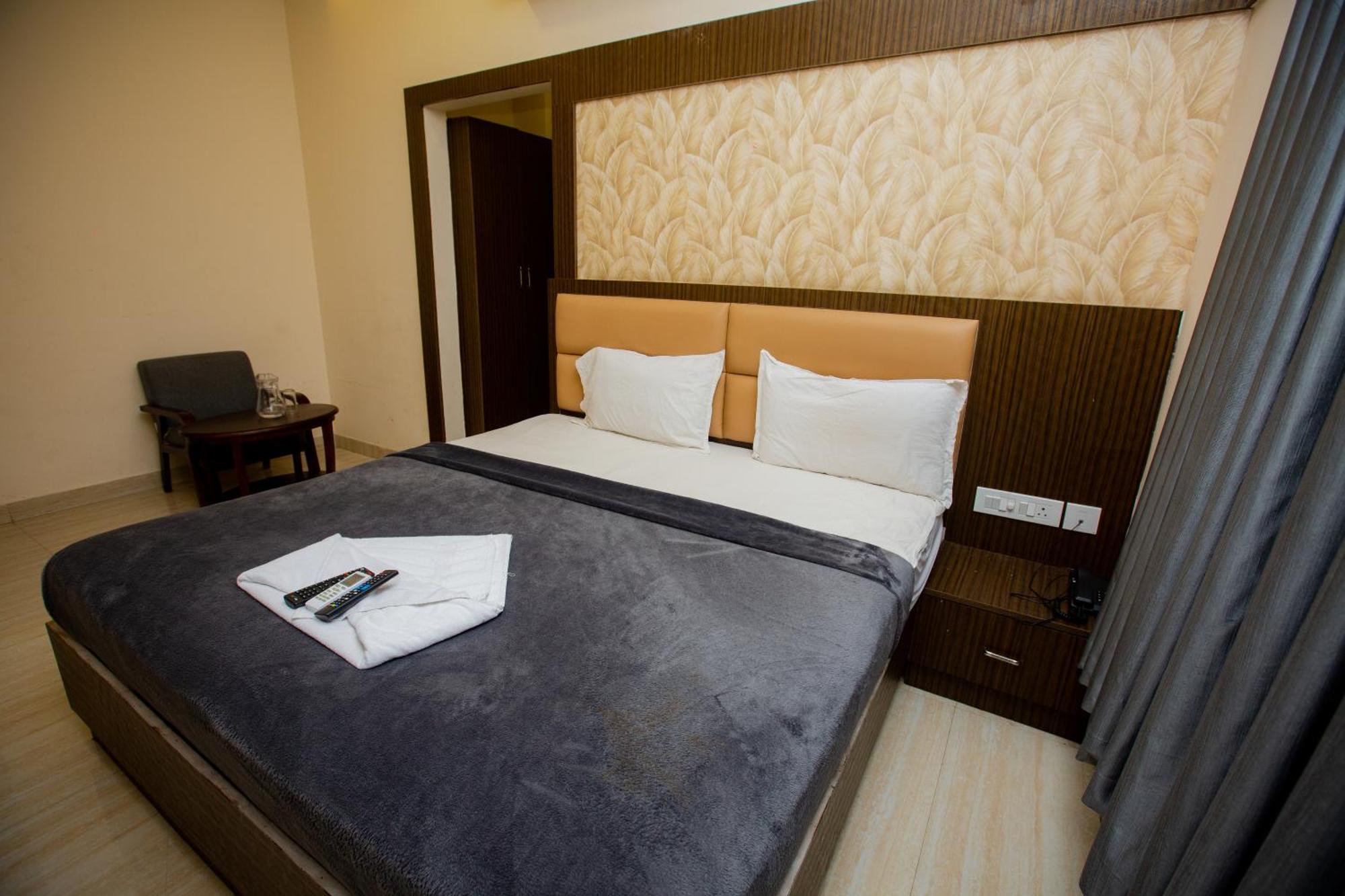 The Park Avenue Hotel - Business Class Hotel Near Central Railway Station Chennai Periyamet Kültér fotó